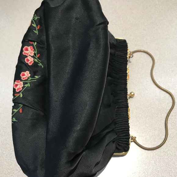 VINTAGE BLACK SATIN FRENCH HANDBAG - Picture 11 of 11
